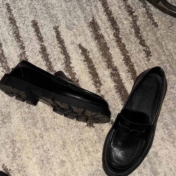 H&M Women's Black Slip-On Loafers - Picture 2 of 2